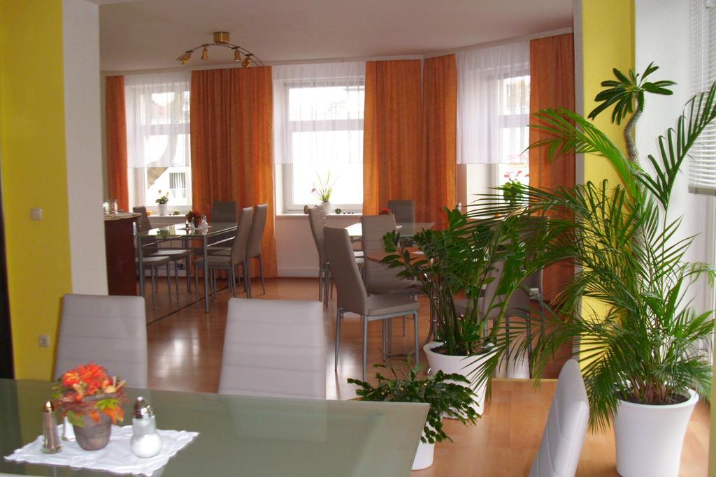 Pension Am Renner Dresden Exteriör bild