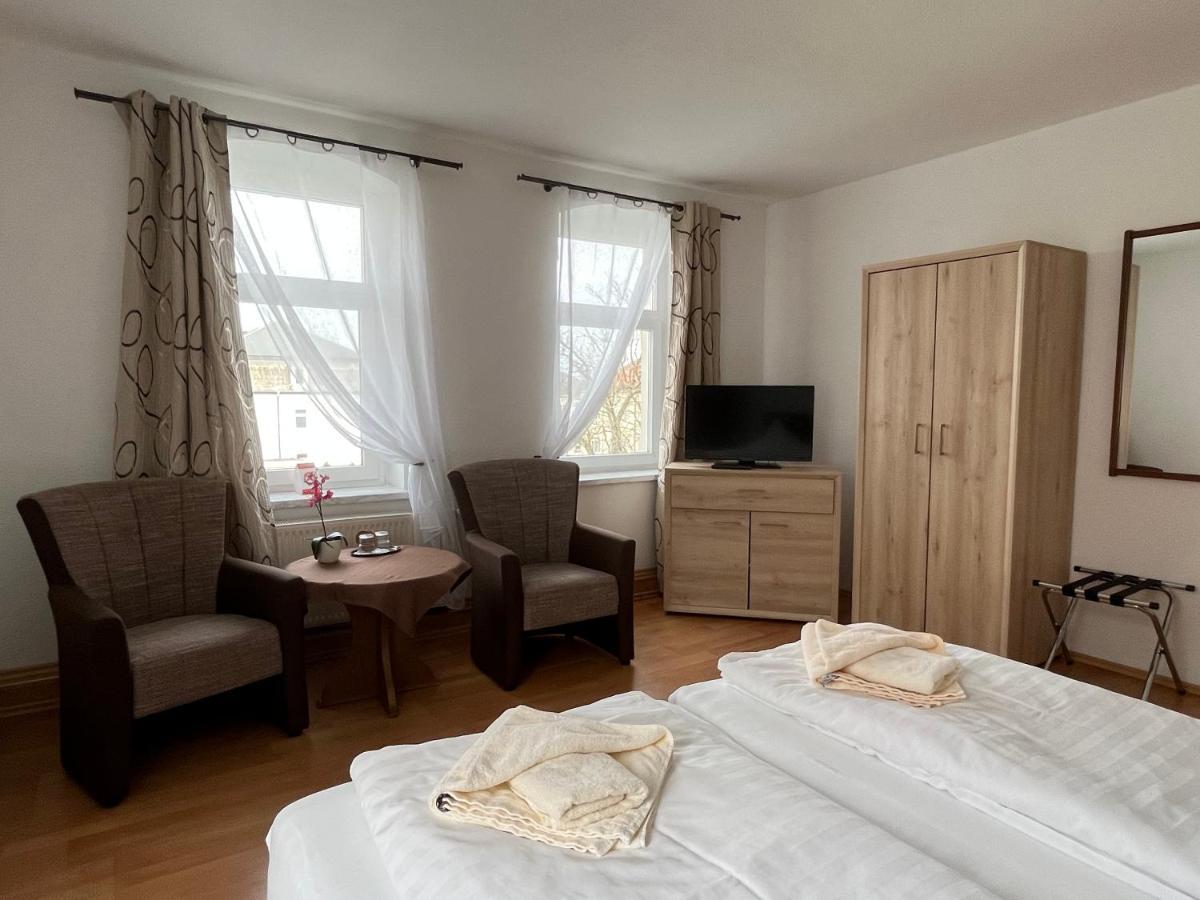 Pension Am Renner Dresden Exteriör bild