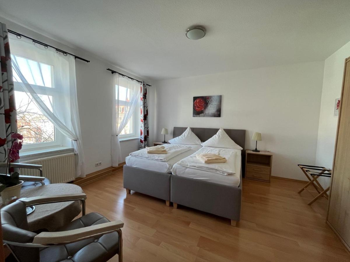 Pension Am Renner Dresden Exteriör bild